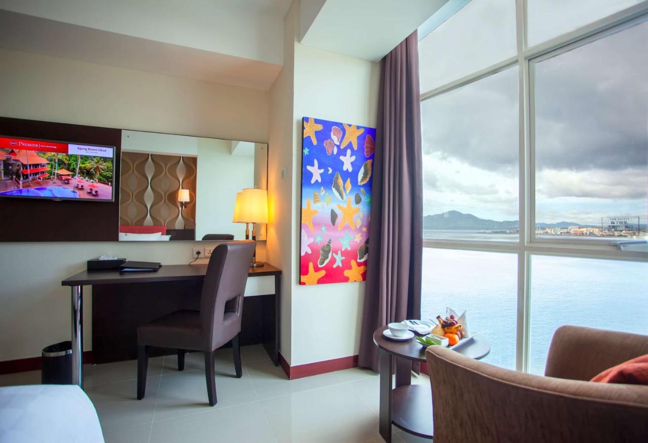 Western The Lagoon Hotel 4*