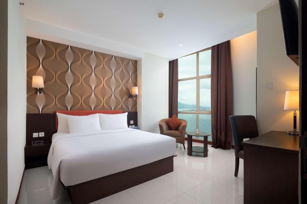 Western The Lagoon Hotel 4*