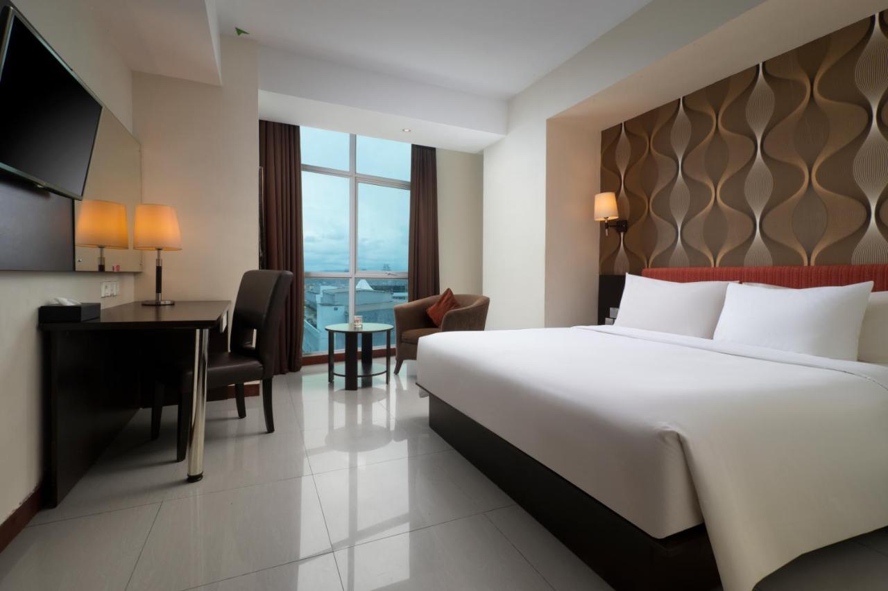 Western The Lagoon Manado