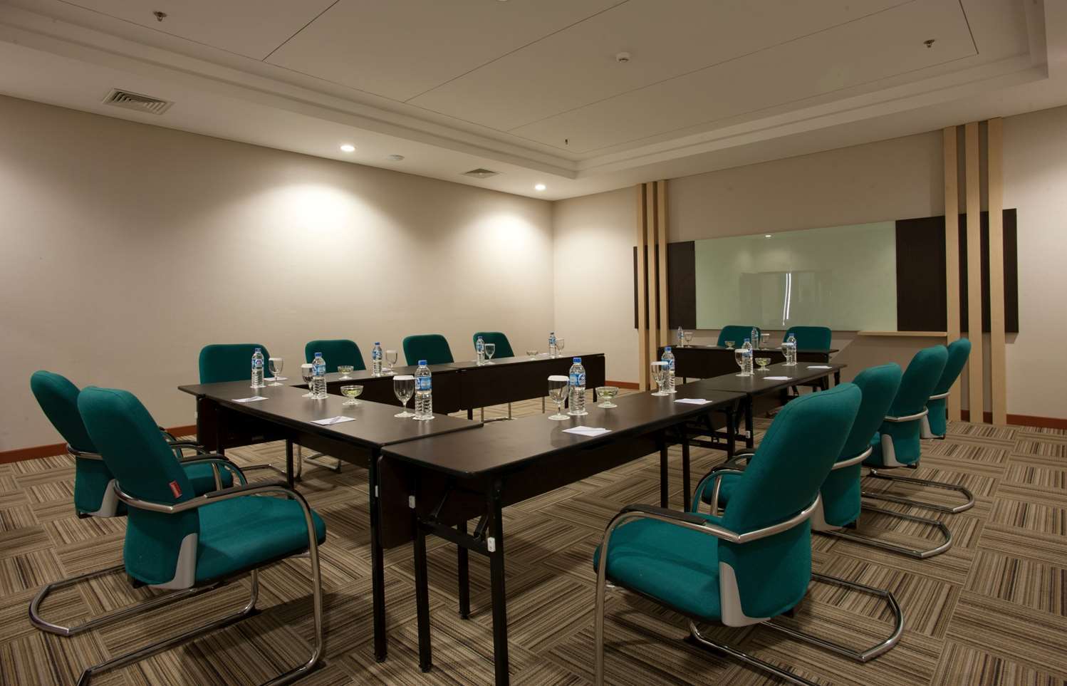 Western The Lagoon Hotel Manado