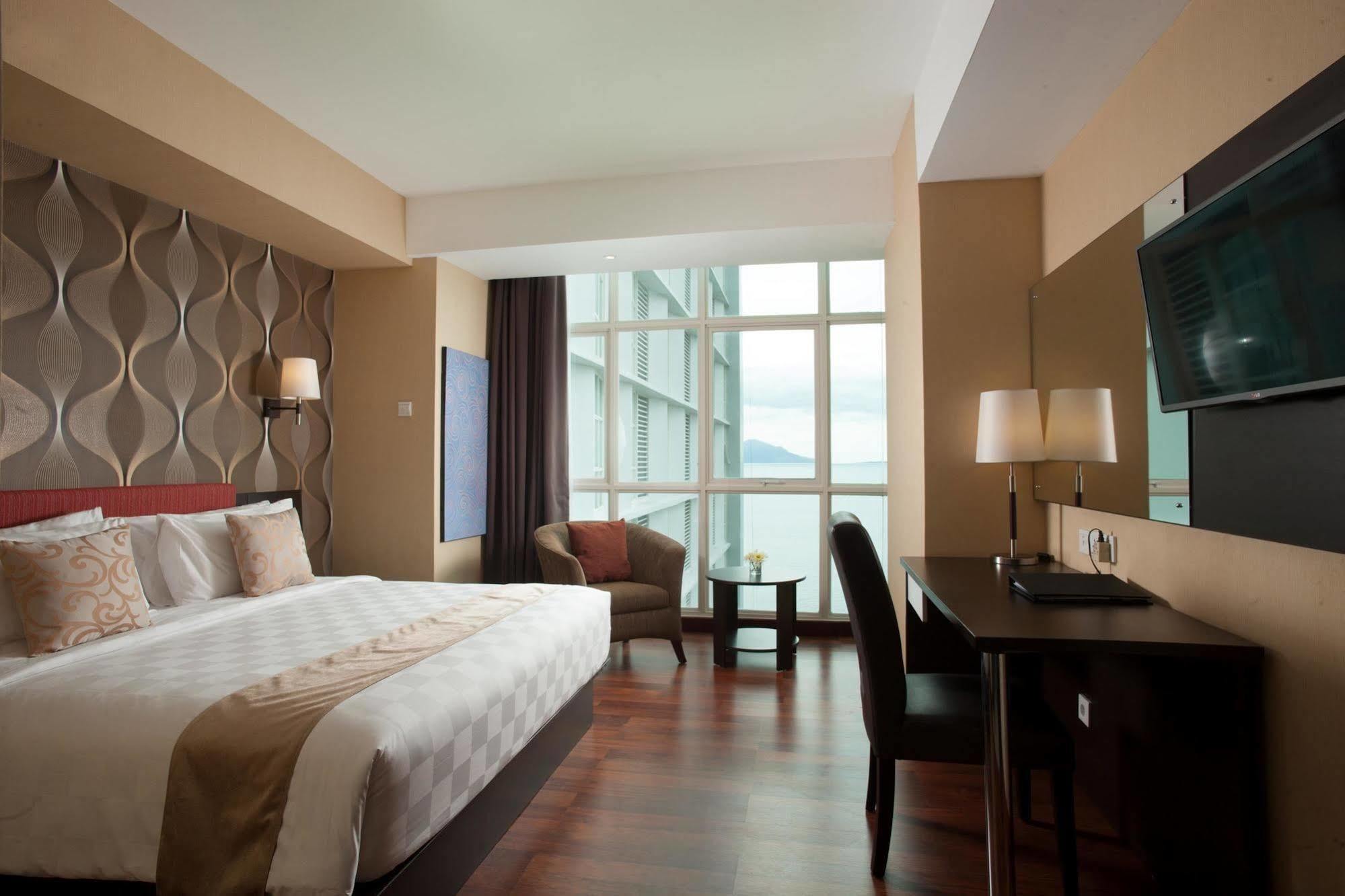 Western The Lagoon 4* Manado